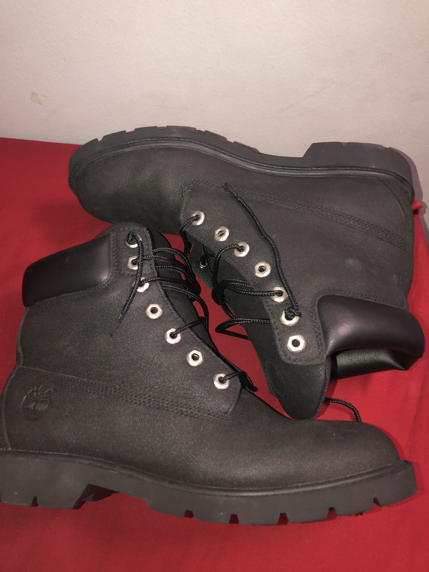 All Black Tim’s size 9