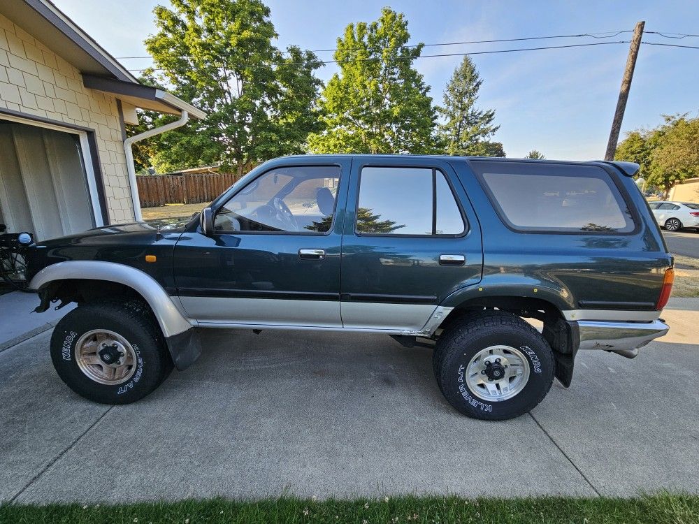 1993 Toyota Hilux Surf