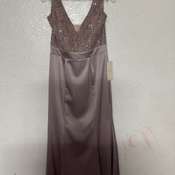 Formal dress 