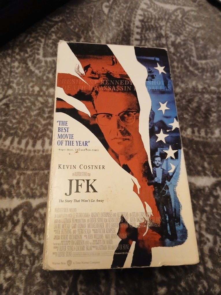 12 VHS Tapes Great Movies