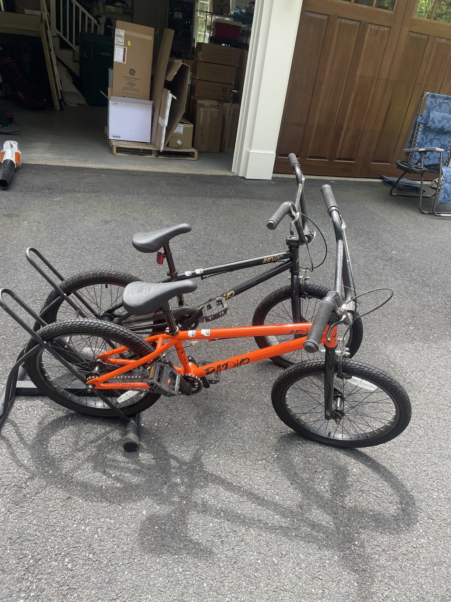 2 Revo Radio Bmx Bikes