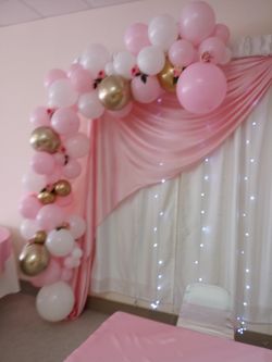 Demi arch Balloon Garland