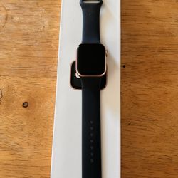 Apple Watch SE 40mm Gold Aluminum GPS