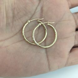 14kt Real Gold Hoop Earring 