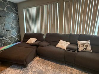 Large Sectional Sofa with Chaise