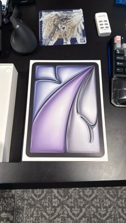 11 inch M2 iPad Air BOX ONLY