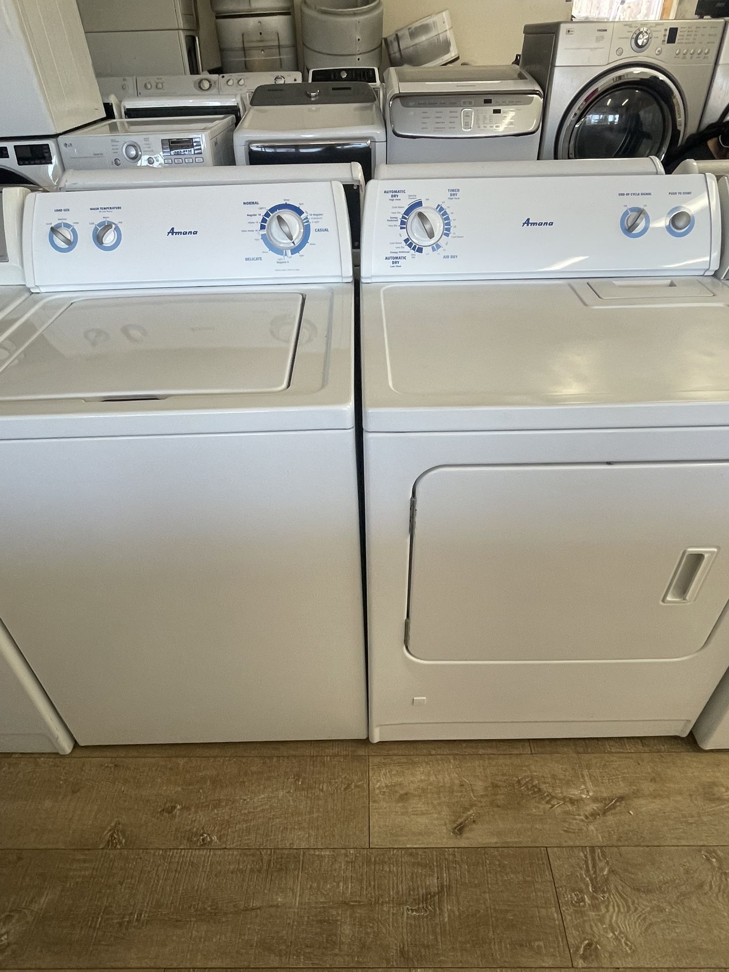 Amana (By Whirlpool) Washer And Natural Gas Dryer Set In Excellent Working Condition