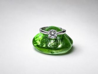 925 sterling silver  round clear ring