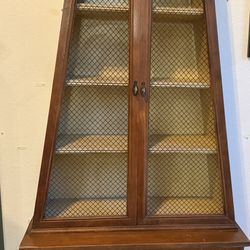 Cabinet with shelving 