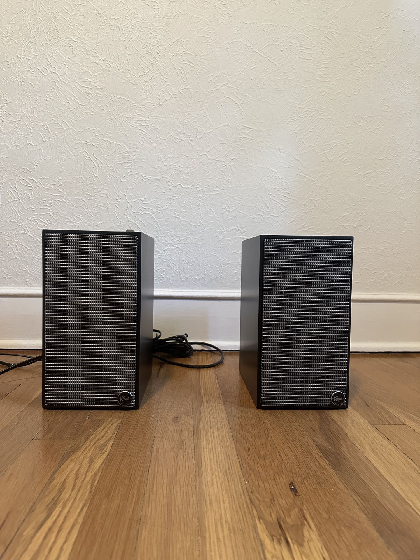 Klipsch “The Fives” Powered Bookshelf Speakers