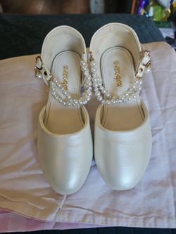 Size 34  dress shoes