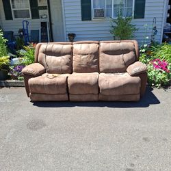 Electric Reclining Couch
