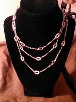NECKLACES ALOT TO CHOOSE FROM