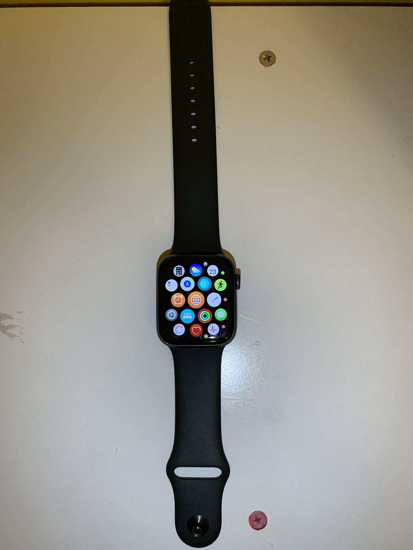 Apple Watch Series 5 44mm Cellular and Gps