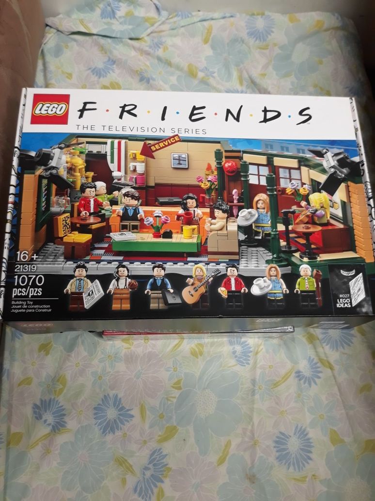 Friends Central Park Lego set
