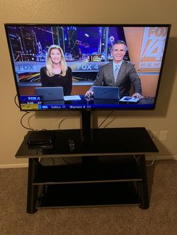 50 INCH LG SMART TV AND STAND TRADE FOR 65 INCH TV WITH 100$ OR BUY FOR 300$