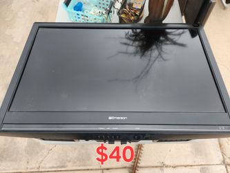 Emerson Flat Screen TV 32in