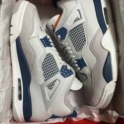 Jordan 4 Military Blue