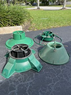 4 Christmas Tree Stands