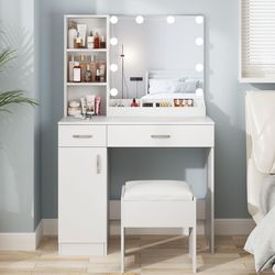 Makeup Vanity Desk With 2 Drawers Lots Storage And Lighted Mirror
