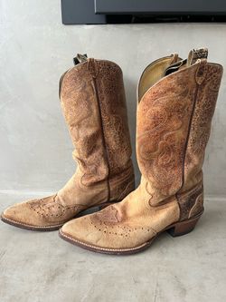 Men’s Justin boots size 11 (only worn a few times)
