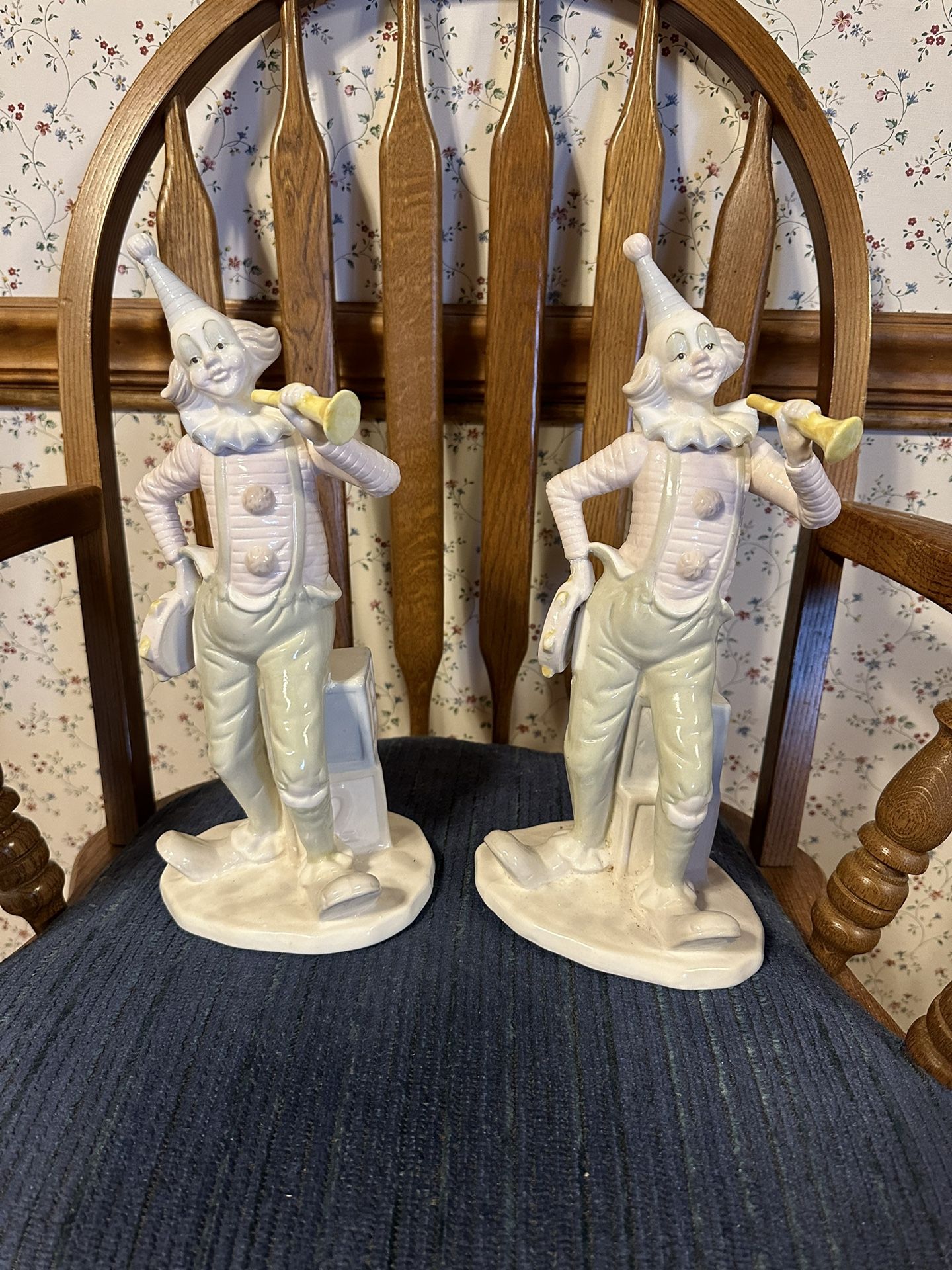Ceramic Clown Statues