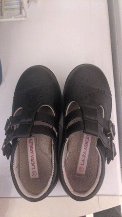Laura Ashley Shoes 10.5 kids