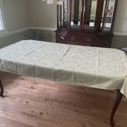 82” Light Green Tablecloth 