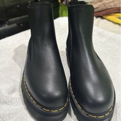 Dr.Marten Leather Platform Boots