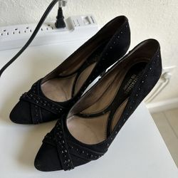 Naturalizer Women Heels, Black, Size 7.5