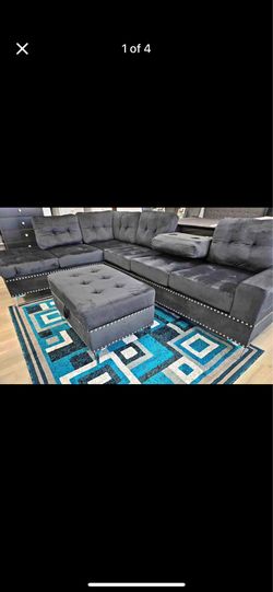 Sectional with storage ottoman