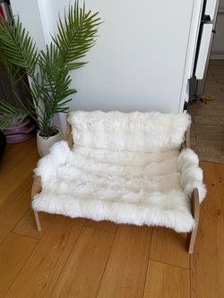 Cute Modern Pet Bed / Couch for Cats or Small Dog
