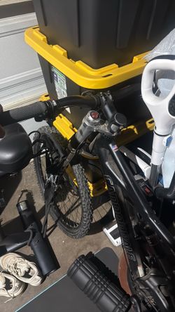 Cannondale mountain bike