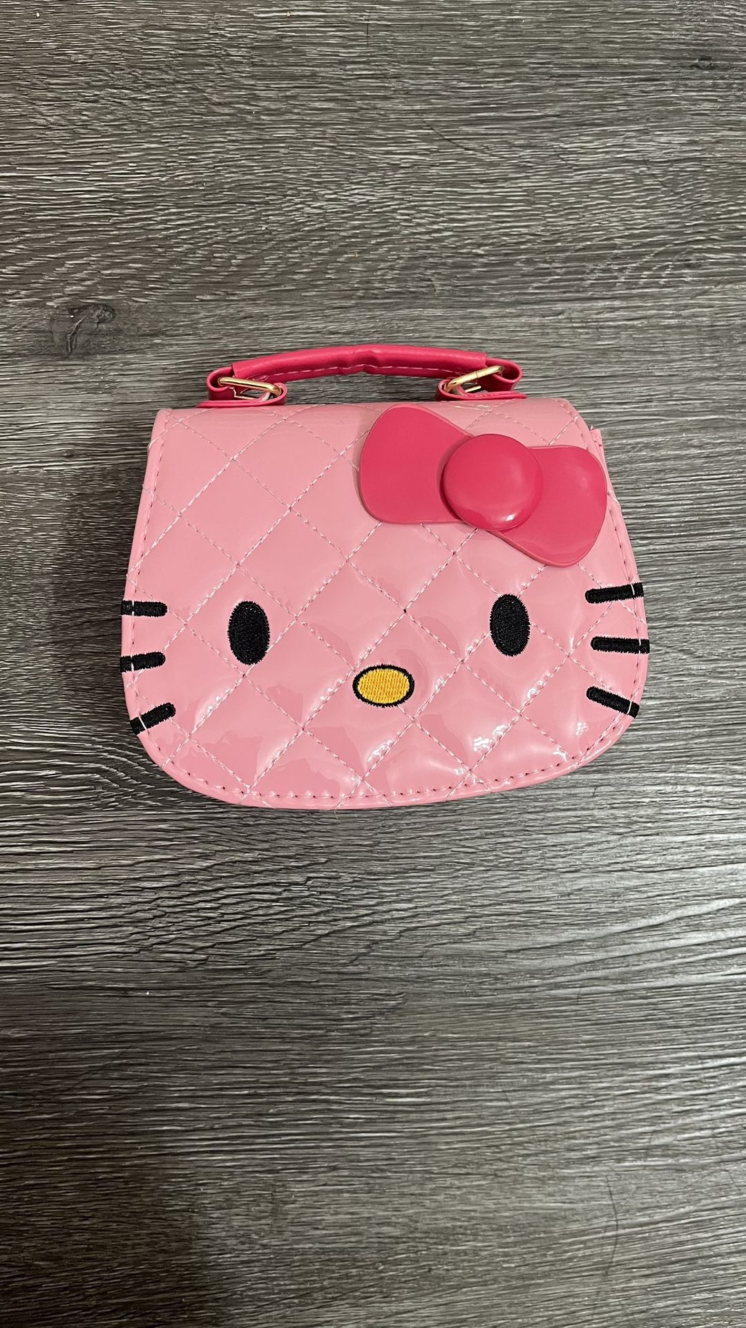 hello kitty purse
