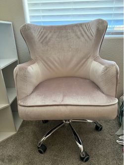 Pink Velvet Wingback Office Chair