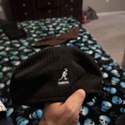 Men’s Vented Kangol Hat