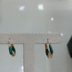 Earings