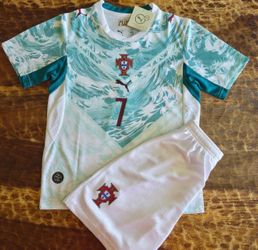 Soccer Portugal 🇵🇹 and away kids sizes  from 4 years old to 12 years old Ronaldo Portugal home world cup 2026 kids and adults Jerseys jersey Ronaldo