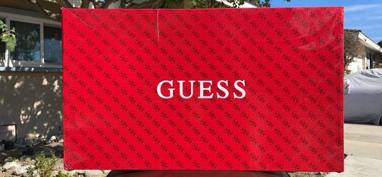 Guess women’s boots