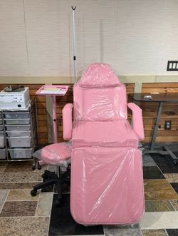 Aesthetic chair