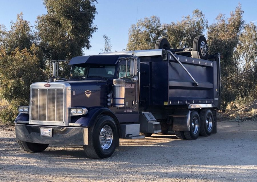 2005 Peterbilt super dump truck strong arm
