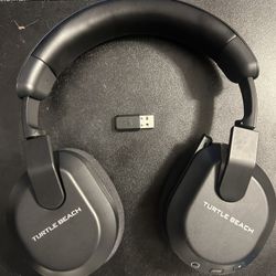 Ps5 Turtle Beach Wireless Headphones & Dongle