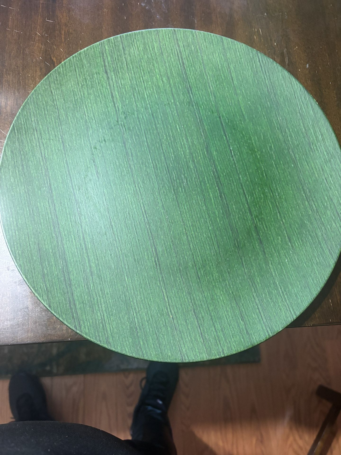 6 Pier 1 Green Table Chargers