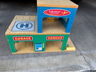 Lakeside Hardwood Airport Garage