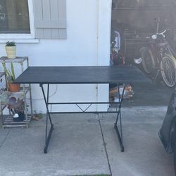 Desk / Table (black)
