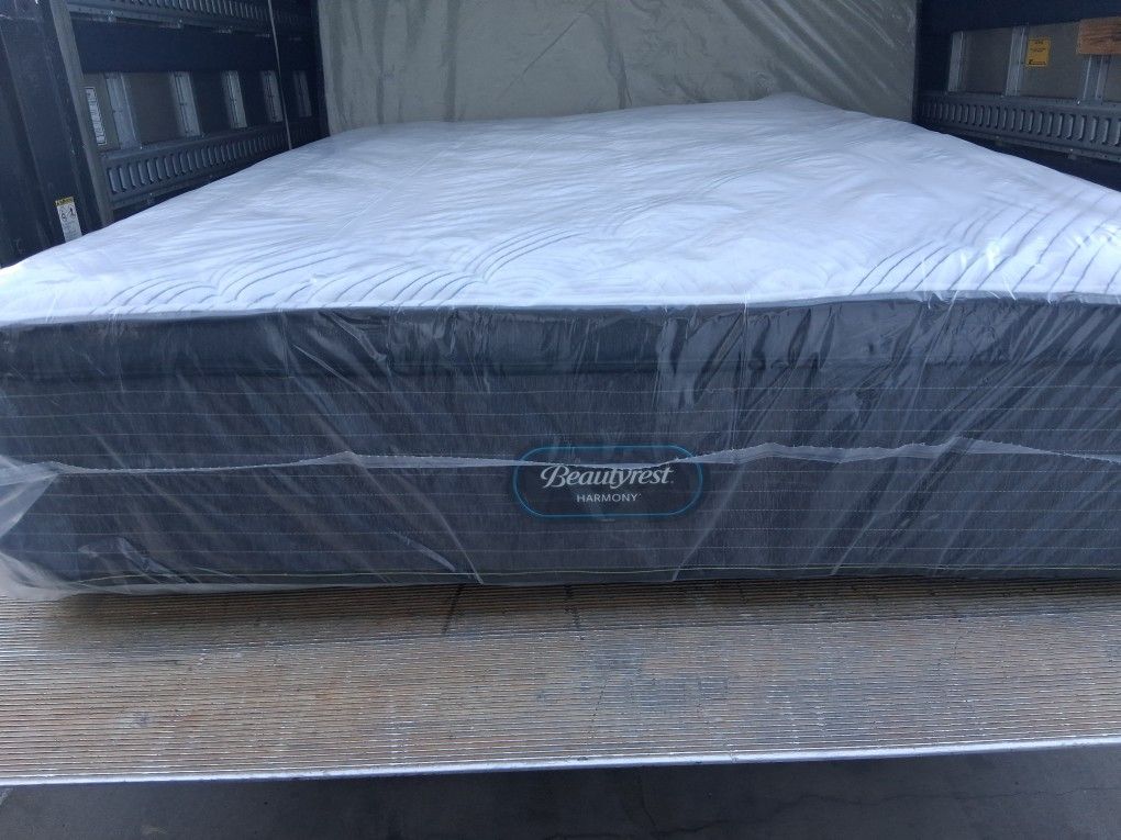 Brand New Queen Size Beautyrest Pillowtop Mattress And Box Spring Free Delivery 