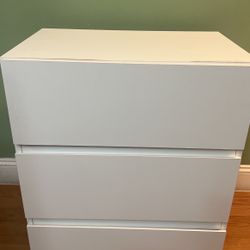 3 Drawer Night Stand