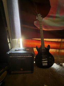 IBANEZ GIO BLACK WITH CASE & AMP