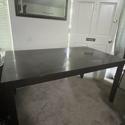Dining Room Table 