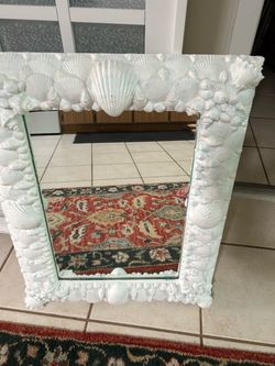 Wall mirror